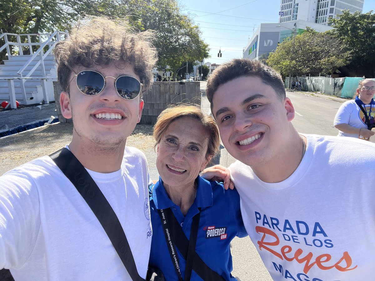 StevenFerreiro's tweet photo. The Three Kings Parade was brought back today by the idea of @Manolo4Miami ! It was a great turnout and amazing event! Super proud of my dad for the work he did putting it together and all the staff involved! Can’t wait for next year! #miami #stevenferreiro https://t.co/YGuAWPazqB
