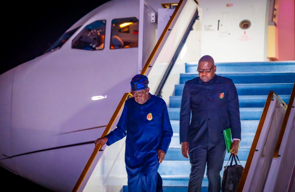 abujabloggers's tweet photo. New Post: President Tinubu Arrives in Abu Dhabi for Sustainability Summit https://t.co/3OYMpj0x5J https://t.co/AAxfhUFqEr
