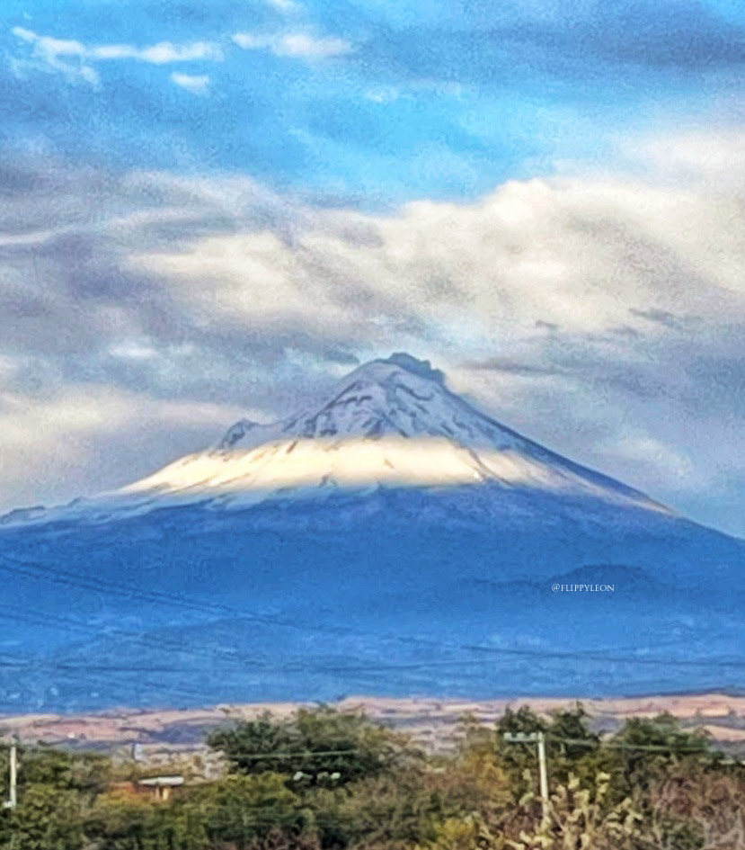 Así Don Goyo hoy por la tarde, desde Ayala Morelos <a href="/YODEBUENAS/">Miguel Barrientos Mx</a> <a href="/YoAmoLa99/">AmoLa99 💙🎶📻 #YoAmoLa99</a> <a href="/La99fm/">La 99 FM</a> <a href="/DiariodeMorelos/">Diario de Morelos</a> <a href="/Chigolin_/">Chigolin</a> <a href="/Guirnalda18/">🦋👑 Princesa bendecida 👑🦋</a> <a href="/UriosYadir5439/">Yadira Urios</a> <a href="/chilukaas/">Roberto Conde Ortiz</a> <a href="/SoyNaneii/">N a n</a>