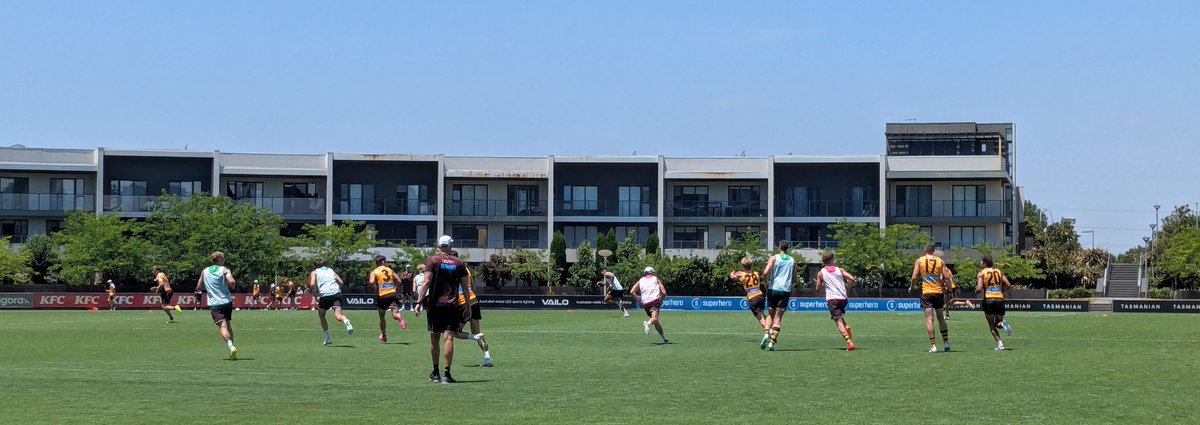 Hawks match simulation highlights from <a href="/newmo03/">Timmy N</a> 
- Ned Reeves shone with his tap work
- CJ electric with his bounce off half back &amp; kicked a booming goal 
- Gunners kicking multiple goals
- Cody Anderson's relentless pressure in the forward line

#gohawthorn #hawks