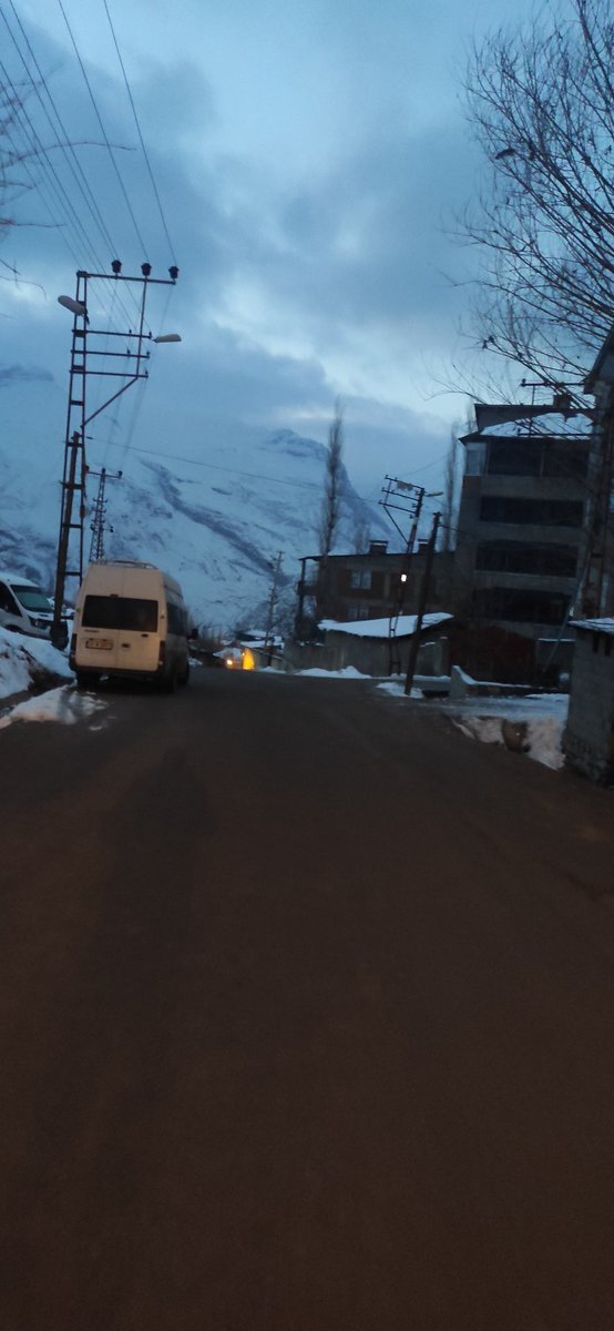 Hakkari'de okula giderken Gabar operasyonu ile gidiyoruz