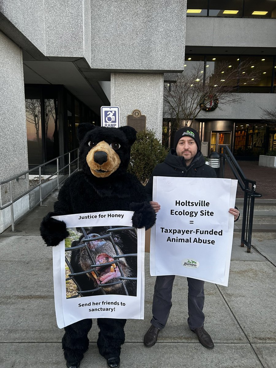 richoffrisk__'s tweet photo. @elonmusk Taxpayer money should not be used to kill animals either 
Right ? https://t.co/UKInrcnI3O