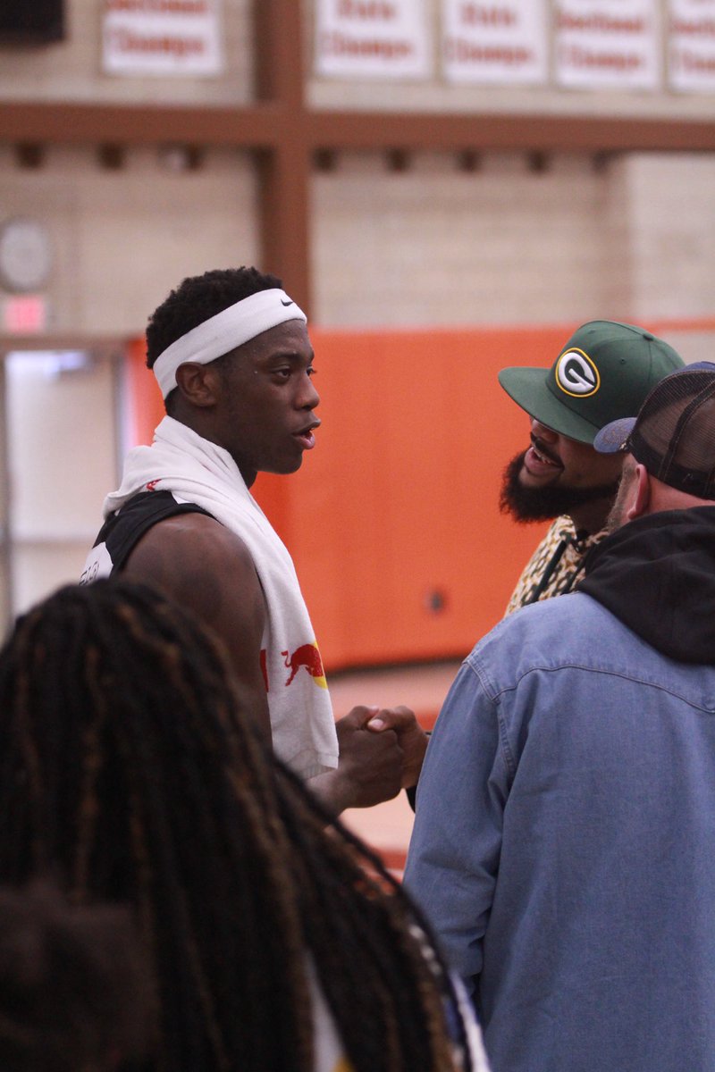 Almost 25 years ago, Brooklyn’s own Lenny Cooke was the undisputed No. 1 overall high school player in the nation. He was a very talented player that was destined for greatness. However, things took a different turn. For those that know about his story, it’s great to see him