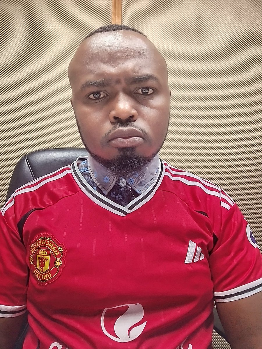 Nico kyalo (@nikokyalo) on Twitter photo Very serious in the office ..remaining loyal to both <a href="/ManUtd/">Manchester United</a> and the boss
<a href="/agarnacho17/">Follow @SimplyUtd</a>
<a href="/AltayBayindir_1/">Altay Bayındır</a>
<a href="/Amad16FC/">𝗔𝗺𝗮𝗱𝗶𝗻𝗵𝗼</a>
<a href="/TeyaKevin/">Ole Teya</a>
#ManchesterUnited Very serious in the office ..remaining loyal to both <a href="/ManUtd/">Manchester United</a> and the boss
<a href="/agarnacho17/">Follow @SimplyUtd</a>
<a href="/AltayBayindir_1/">Altay Bayındır</a>
<a href="/Amad16FC/">𝗔𝗺𝗮𝗱𝗶𝗻𝗵𝗼</a>
<a href="/TeyaKevin/">Ole Teya</a>
#ManchesterUnited