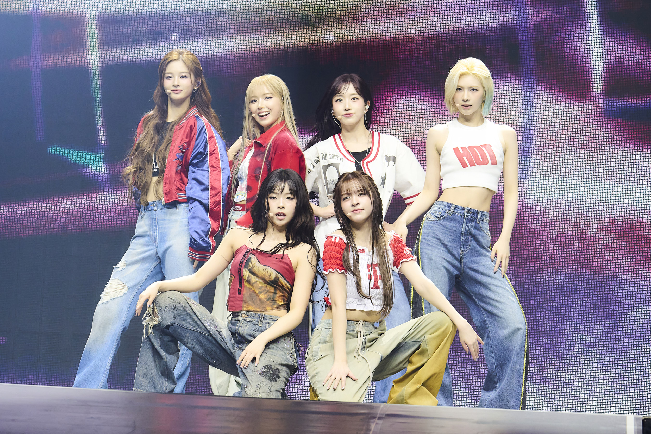 NMIXX ファンコン ジャケット L 未使用 セール 登場から人気沸騰】 NMIXX L通販 スタジャン ジャケット