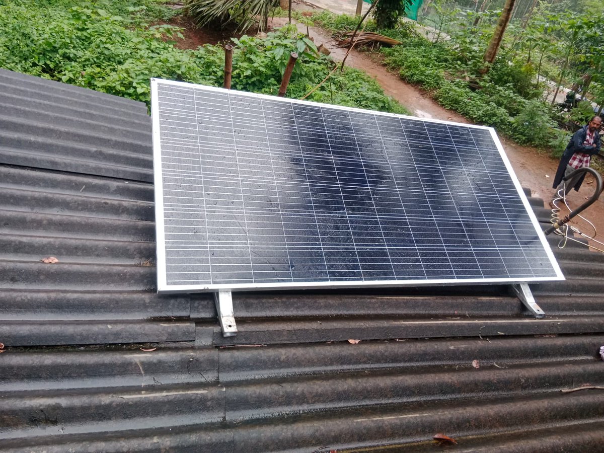 AgrivijayT's tweet image. Empowering #fish &amp;amp; #perishables farmers in #Tribal regions of #Tamilnadu for @UNDP_India @JapanGov
with Bharatiya Vikas Trust installing customized #Solar #Offgrid Refrigerators/Freezers mitigating #postharvestlosses for 50 farmers in coastal villages Farmer Name - Miss Usha