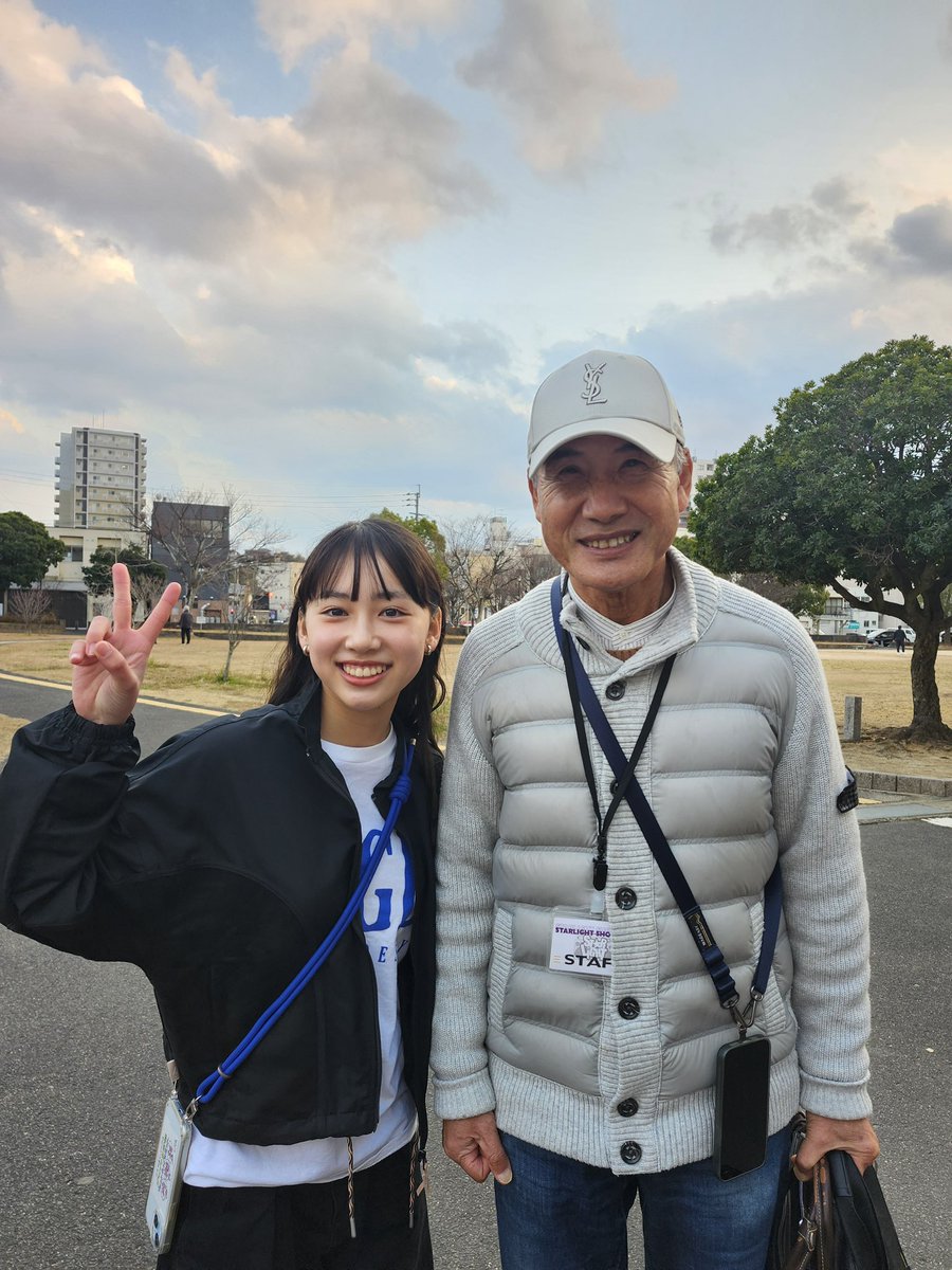 1/12 Dance発表会ෆ˚*
と共に2025スタート=͟͟͞͞🏃‍♀️=͟͟͞͞
いつもポジティブにチャレンジを୨⚑︎゛