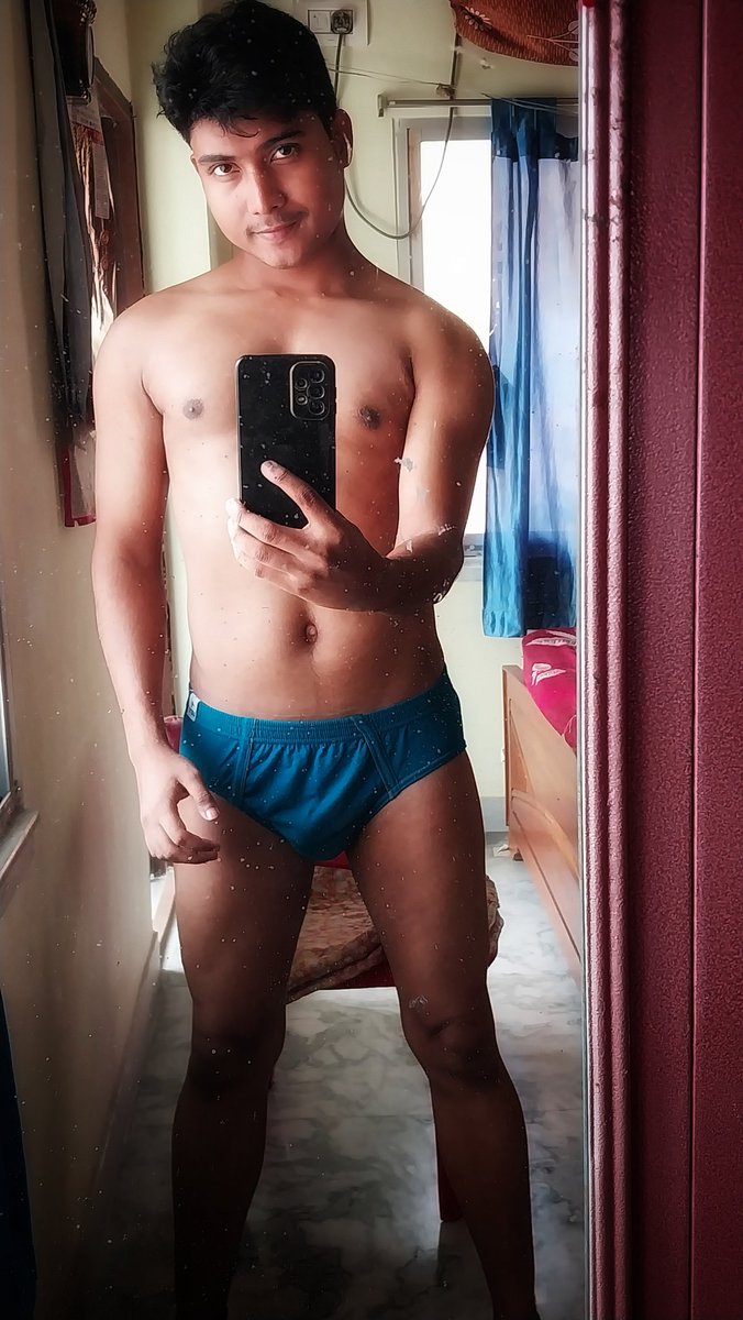 BongDream11059's tweet photo. #viralpost #sexyguy #confidence #selflove #boldpic #bongguy #passionate #malemodel #kolkata #twitterpost https://t.co/hjT1eezUIO