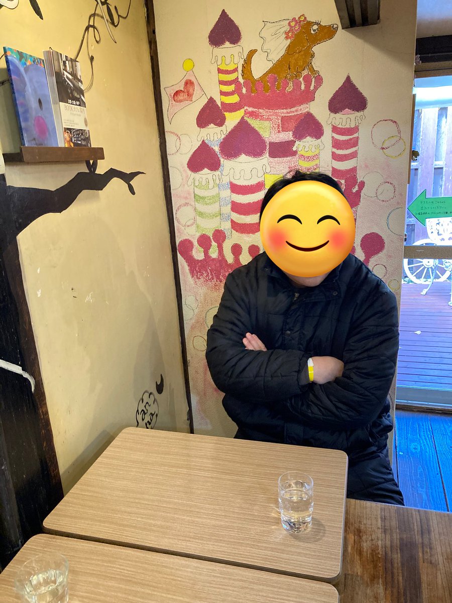 mfff6's tweet photo. 89cafeにハク王と来ました
#ハク活89活
#ハクと申します
#89cafe https://t.co/NNHIHucjOU