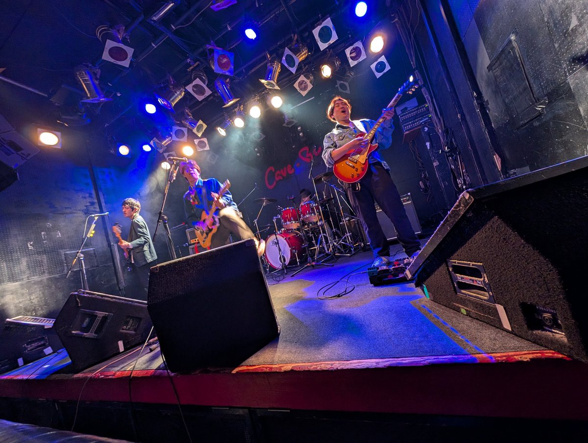 1/11 広島市3会場サーキットイベントTriforce/Cave-Beのステージに出演させていただきました！！
足を運んでくださった皆様、本当にありがとうございます！！✨
僕らアルセーヌも本番前、本番後にカッコいいバンドを見れて楽しい1日を過ごせました！！✌🏻