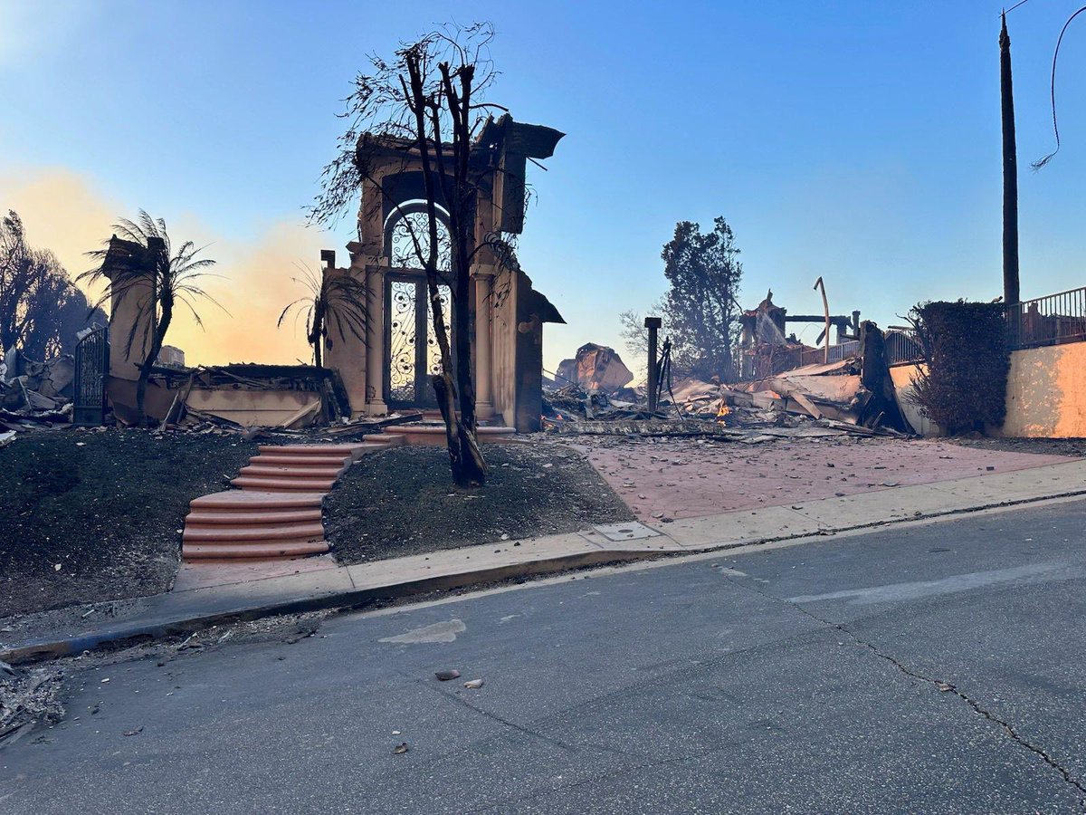 Здесь мои друзья жили. Сюрреалистические ощущения…