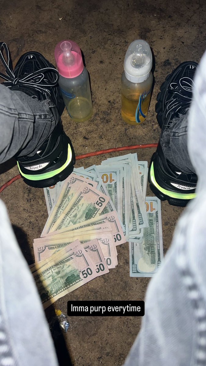 flyguyy_cam's tweet photo. Livin how I want💛(I don’t sip) https://t.co/mJ9JnBnh9E
