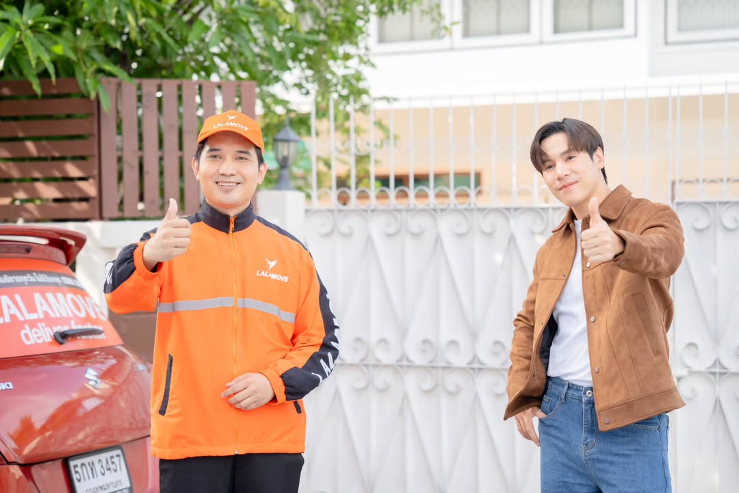 jespipat_ofc's tweet image. Social Update 🔛
🗓️ 13.01.2025
📸 IG : jesjpp

✨ มาใช้บริการของ Lalamove กันเยอะๆน๊าาาา เพราะพซตหล่อมาก 😊😊

#Lalamove #LalamoveTH #LalamovexJespipat 
#jesjpp #วัคซีนของพี่เจษ