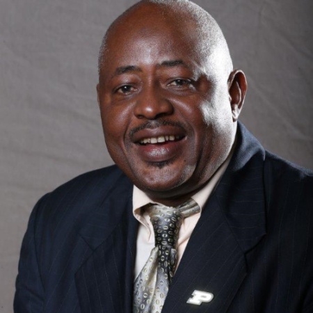 Celebrating Five (5) Years of Seed Innovation at Legacy Square
Today, we mark a significant milestone, celebrating the 5th anniversary of Legacy Square, Ghana's leading smart seed business center. From its modest beginnings with a foundation laying ceremony, Legacy Square has