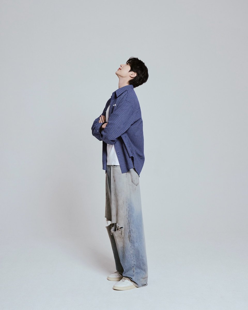 ws_folder's tweet photo. 20250113 바로엔터 IG #변우석 (1)

📬 https://t.co/TnpqrqtlF8