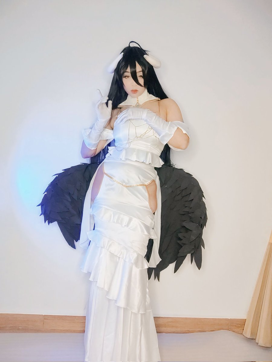 krisbeards7's tweet photo. Lord 💀💖

#albedo #Overlord #albedocosplay #cosplayalbedo https://t.co/1iOfYu82mx