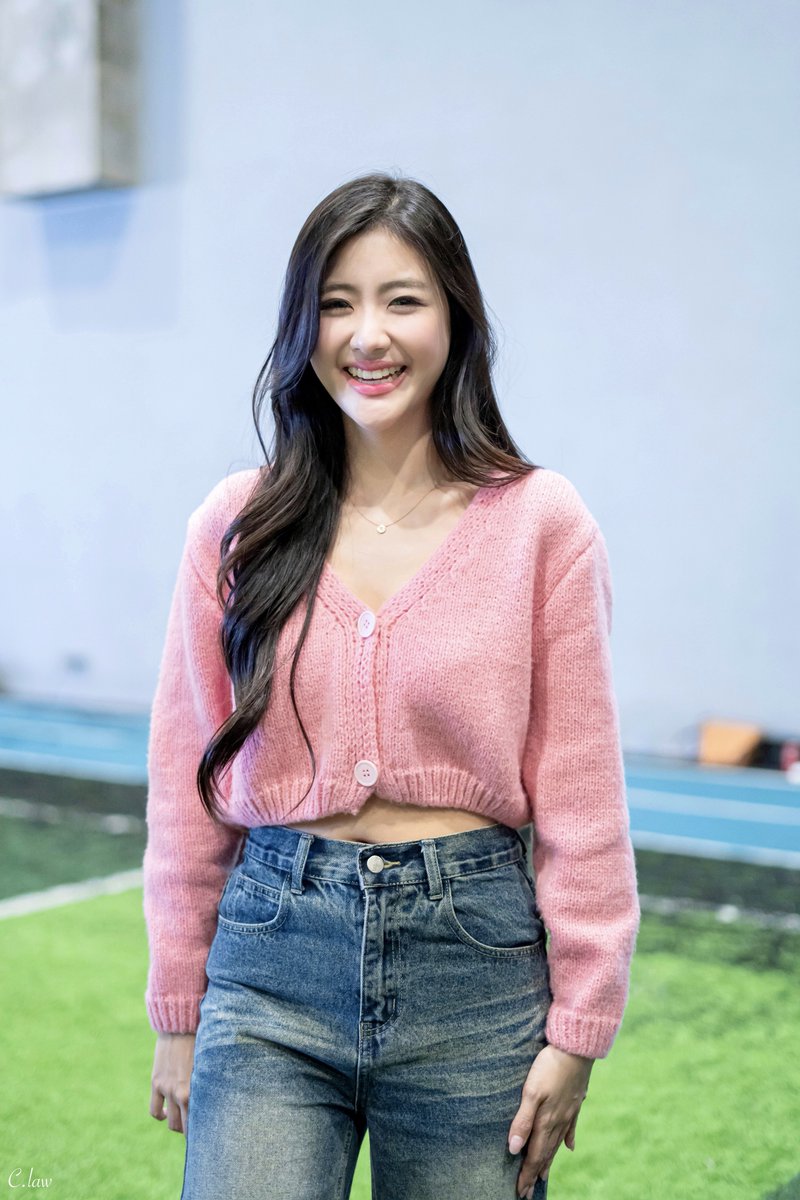 C_law__'s tweet photo. ถ้าความคิดถึงเป็นลม
ฉันคงจะปลิวหาย~🍃💖
#gygeenutkul #bejolly (2)
#4missmission https://t.co/3tDD8SXhk2