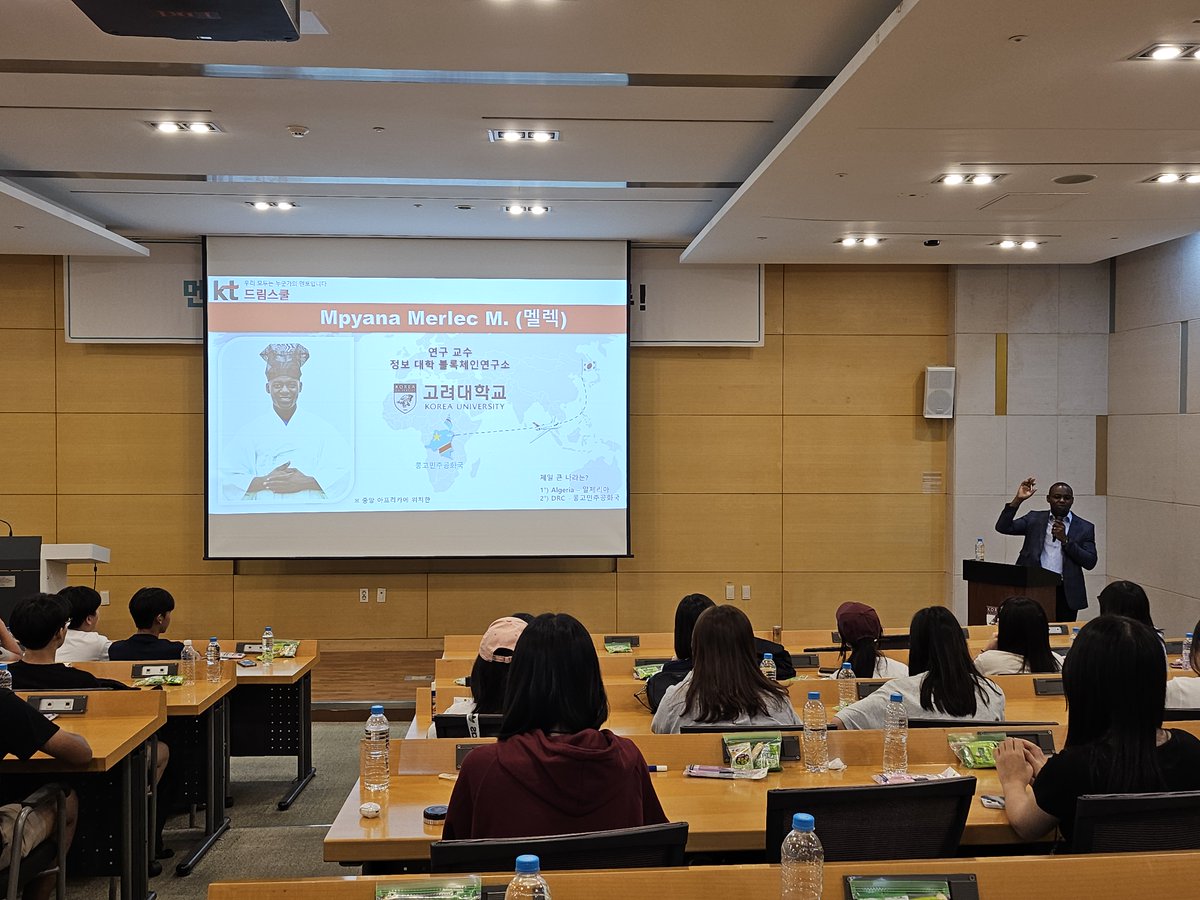 mlecjm's tweet photo. 📢2024 #KTOnline School In-Person Activity Special Lecture📢 (2024 #KT랜선야학 #대면활동 특강 소식) 
💡 Shared practical tips for mentoring, growth stories, &amp; career advice with 18 mentors &amp; 29 mentees.
Let’s keep building meaningful connections &amp; shaping brighter futures! 🌟 https://t.co/hcFpesXOBd