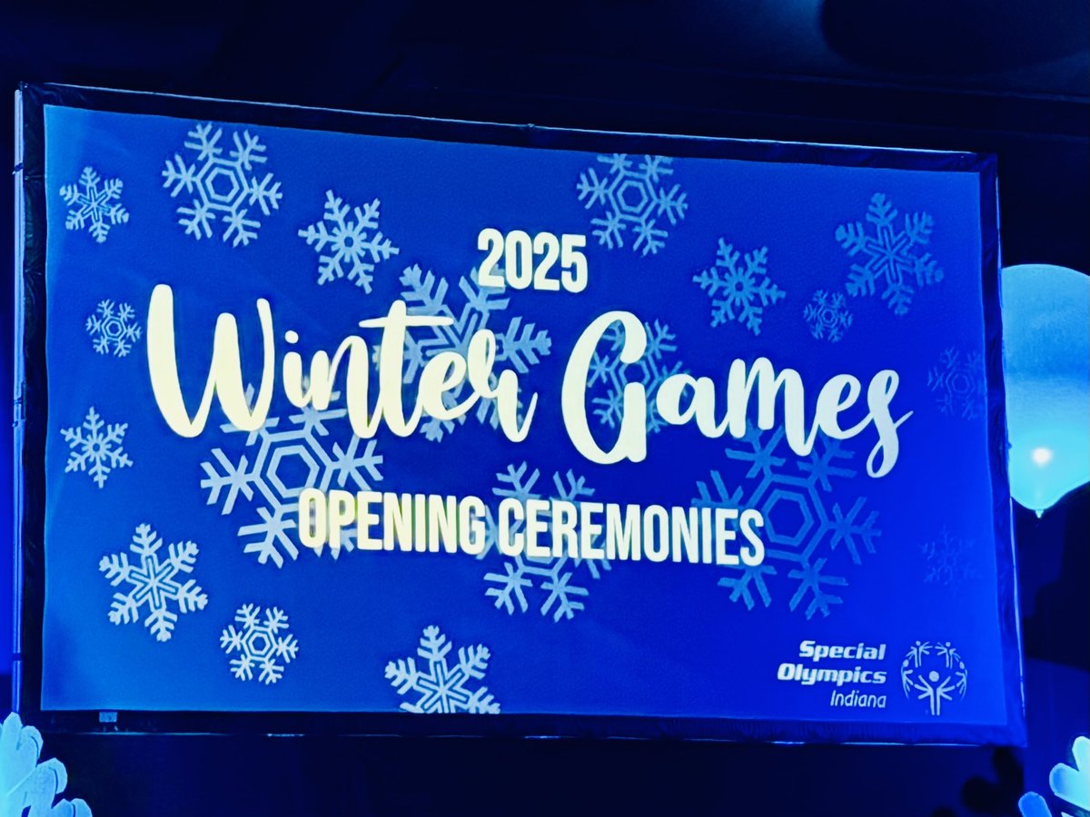 TeachVedder's tweet photo. Winter Games are officially OPEN! Students from @GWContinentals &amp; @arsenal_tech are hitting the slopes in snowshoeing, snowboarding, &amp; skiing as part of the new @IPSSchools @SOIndiana county program. Let’s cheer them on as they go for gold! 🥇@LelaSimmons19 @AleesiaLJohnson https://t.co/kvoLdfxWow
