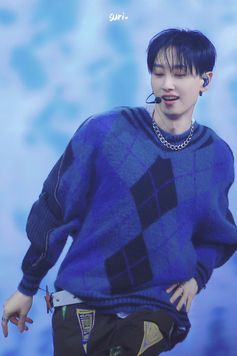 suriwithmoon's tweet photo. 20250111 SMTOWN 
🌙

#EUNHYUK 
#ウニョク 
#은혁 
#이혁재
#슈퍼주니어 #SUPERJUNIOR
#SMTOWN #SM_30thAnniversary
#SMTOWN2025 
#SMTOWN2025_SEOUL
#SMCU https://t.co/PJNFpSpRv8