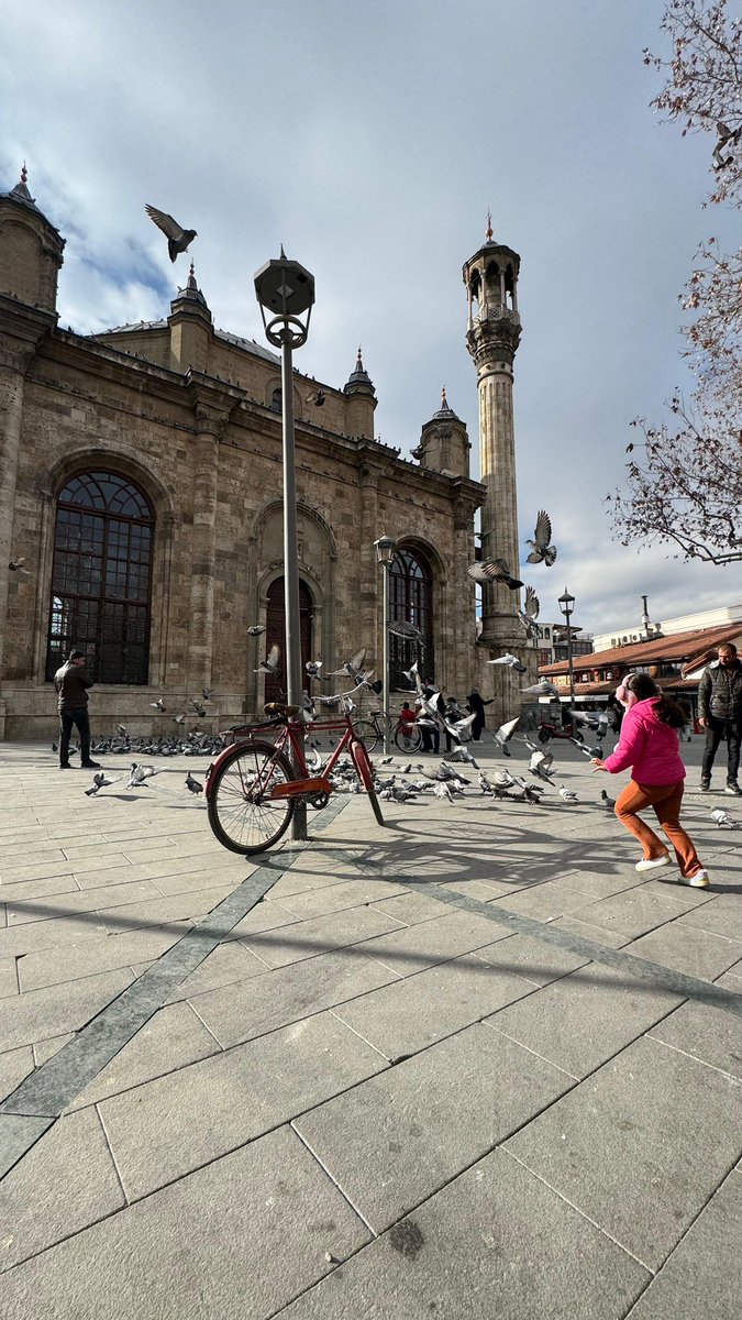 Zamanın durduğu bir an…

📍Aziziye Camii / #Konya 🚴‍♂️ 🕊️ 🇹🇷

#BisikletŞehri #Bisiklet #bisikletşehrikonya 📸