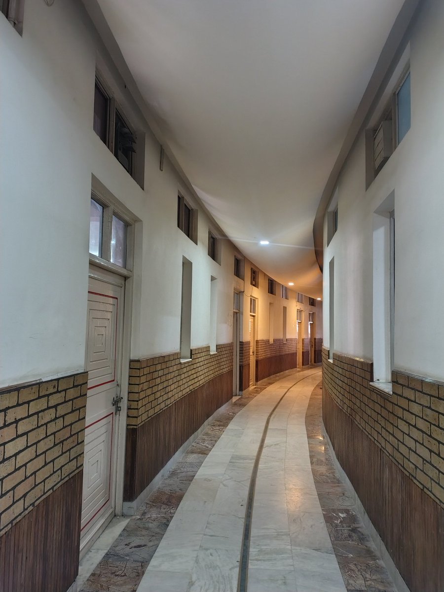 NishhMehta's tweet photo. Final semester, here we go!
First day of the last chapter—walking through these corridors one last time while coding my way to the future. Let's make it count!
#FinalSemester #CodingJourney https://t.co/CTox4VDUMx