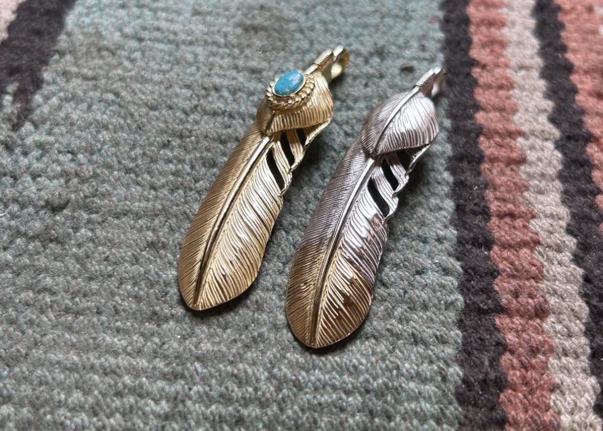 GoodWed011's tweet photo. 🪶🪶
https://t.co/dmeooSnajn
#goodwednesday
#studioty
#wakansilversmith
#thesun
#indianjewellery
#silverjewellery
#sapporo
#maruyama
#goros
#wingrock
#kenkikuchi
#tarowashimi
#tadyandking
#arizonafreedom
#firstarrows
#larrysmith https://t.co/OZOBRueWwd
