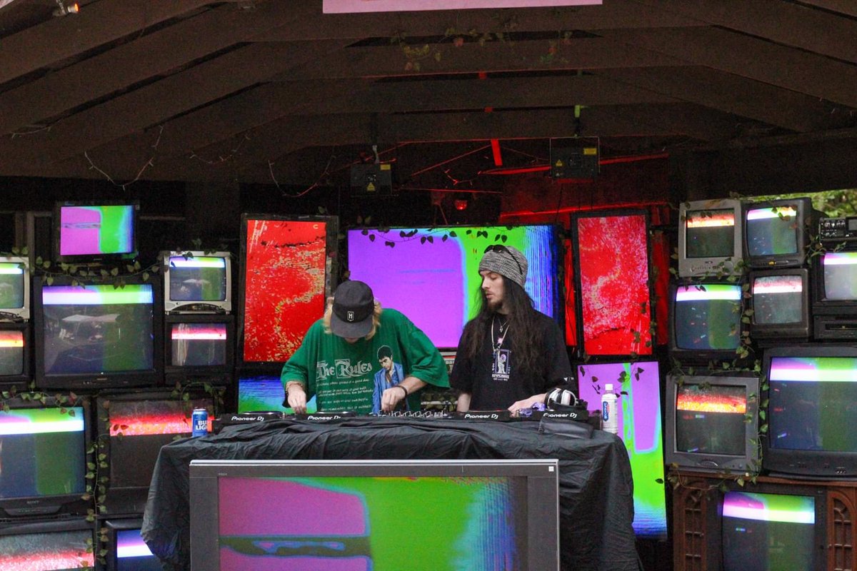 ghostmeteor's tweet image. Here are a few shots from @Firelightsfest last year!