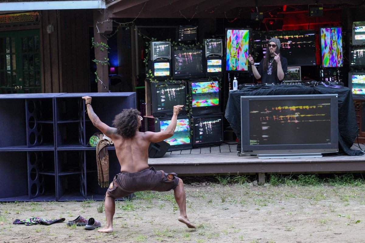 ghostmeteor's tweet image. Here are a few shots from @Firelightsfest last year!