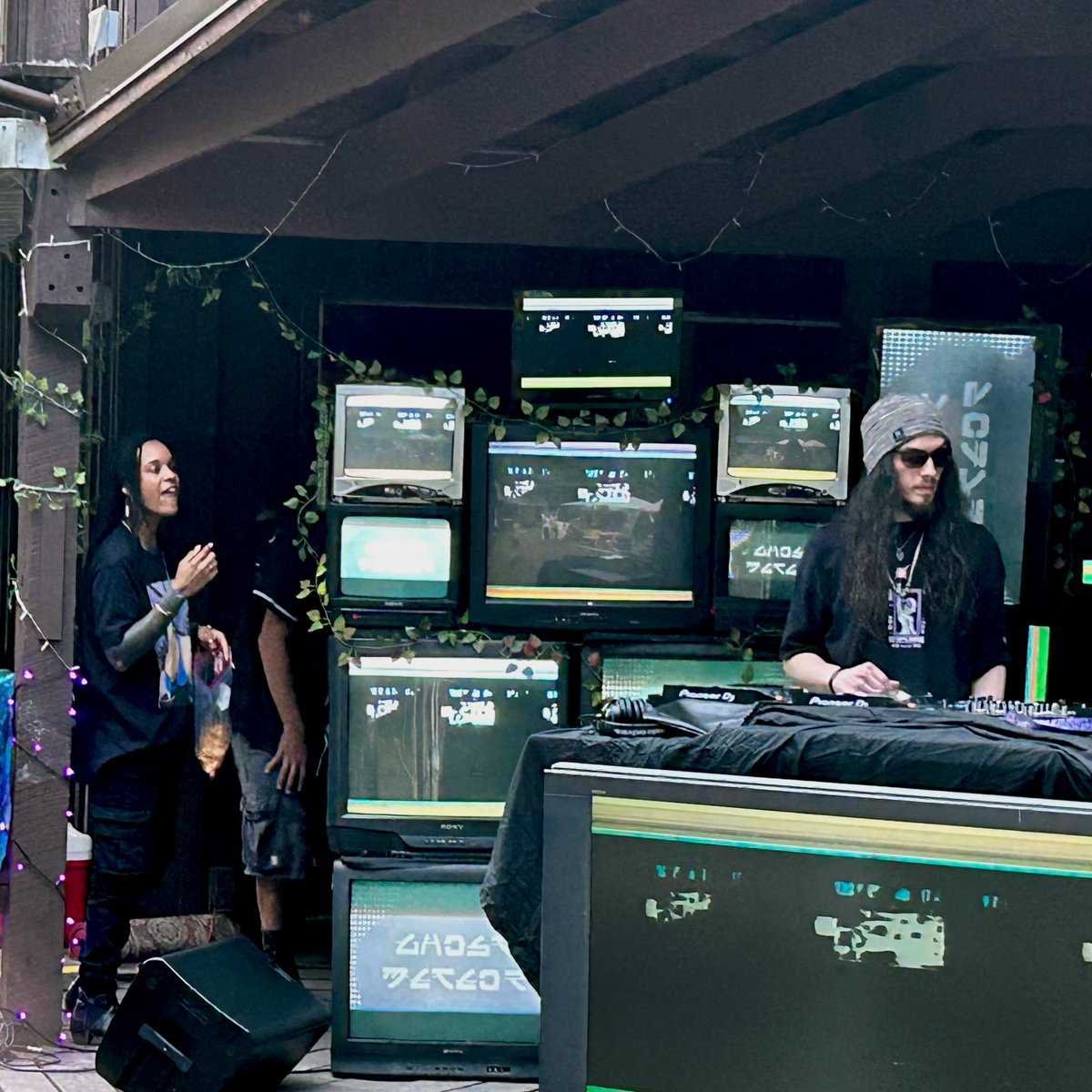 ghostmeteor's tweet image. Here are a few shots from @Firelightsfest last year!