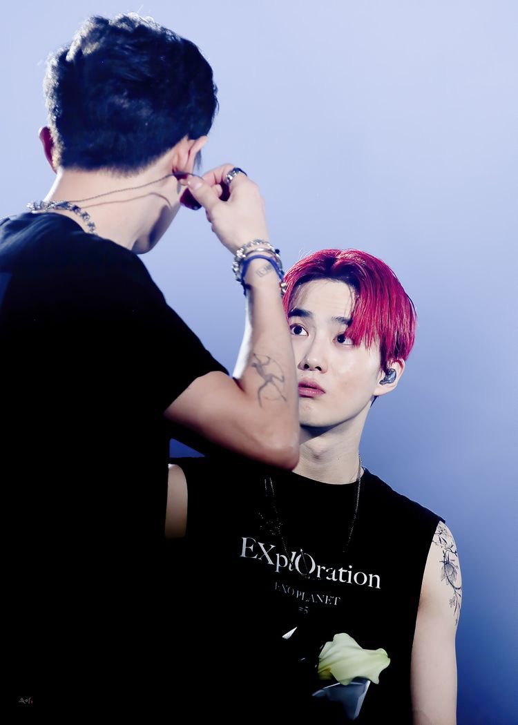 Parttime01WAY's tweet photo. PCY(185cm)とスホチャ〜〜〜ンのペアって150%の確率でカップル感が出るしスホチャ〜〜〜ンがメスの顔してるの！！！ホラ！！！ https://t.co/fjRijMQro6