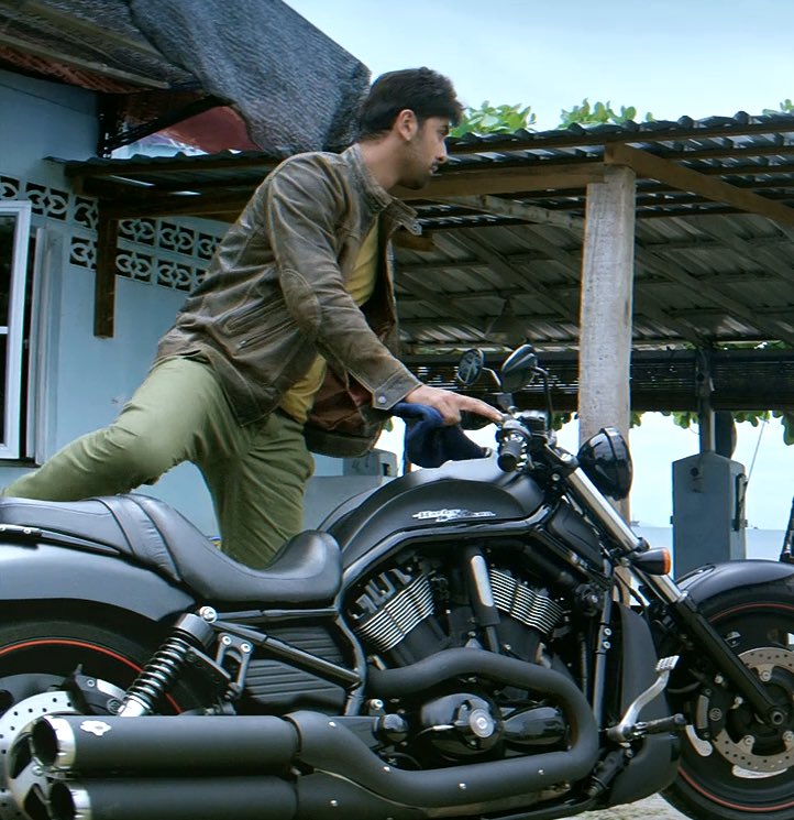 rksbunny's tweet image. SUPERSTAR #RanbirKapoor Will Start Shooting #Dhoom4 From April 4th 2026.