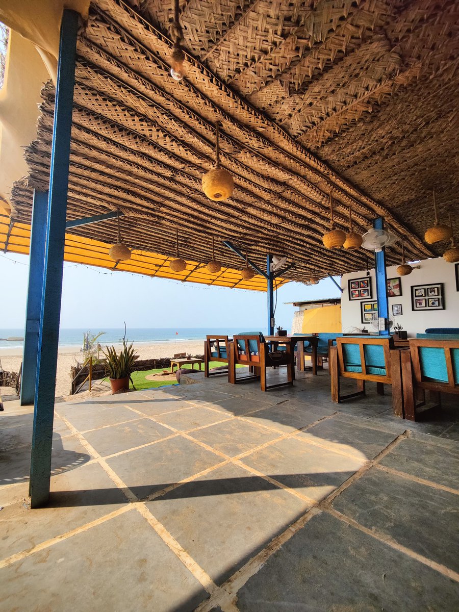 Ronit2001's tweet image. missing these views :(