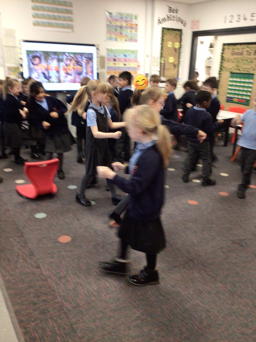 MrsLordTAEYFS's tweet photo. This morning Y1B enjoyed their drama lesson with Simon! Our lesson was based on the story Where The Wild Things Are. We played games where we had to sequence parts of the story by acting out that picture. @MissHDoyle @Inspire_Ashton https://t.co/ar1IjF7bJR