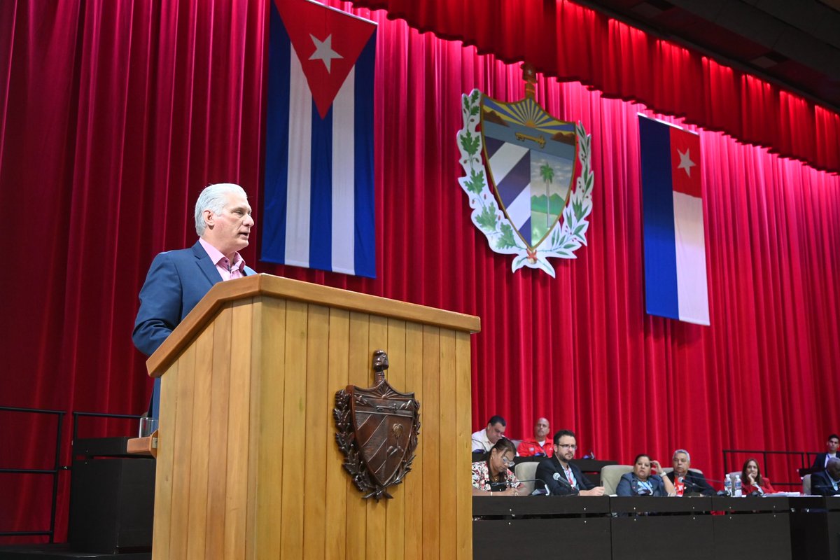 Presidente <a href="/DiazCanelB/">Miguel Díaz-Canel Bermúdez</a> en <a href="/AsambleaCuba/">Asamblea Nacional Cuba</a> #PoderPopular:

"En el marco de las duras condiciones que ha enfrentado el país este año podemos decir que hemos recibido una amplia y profunda solidaridad internacional, que agradecemos, procedente de muchas naciones...

#TumbaElBloqueo