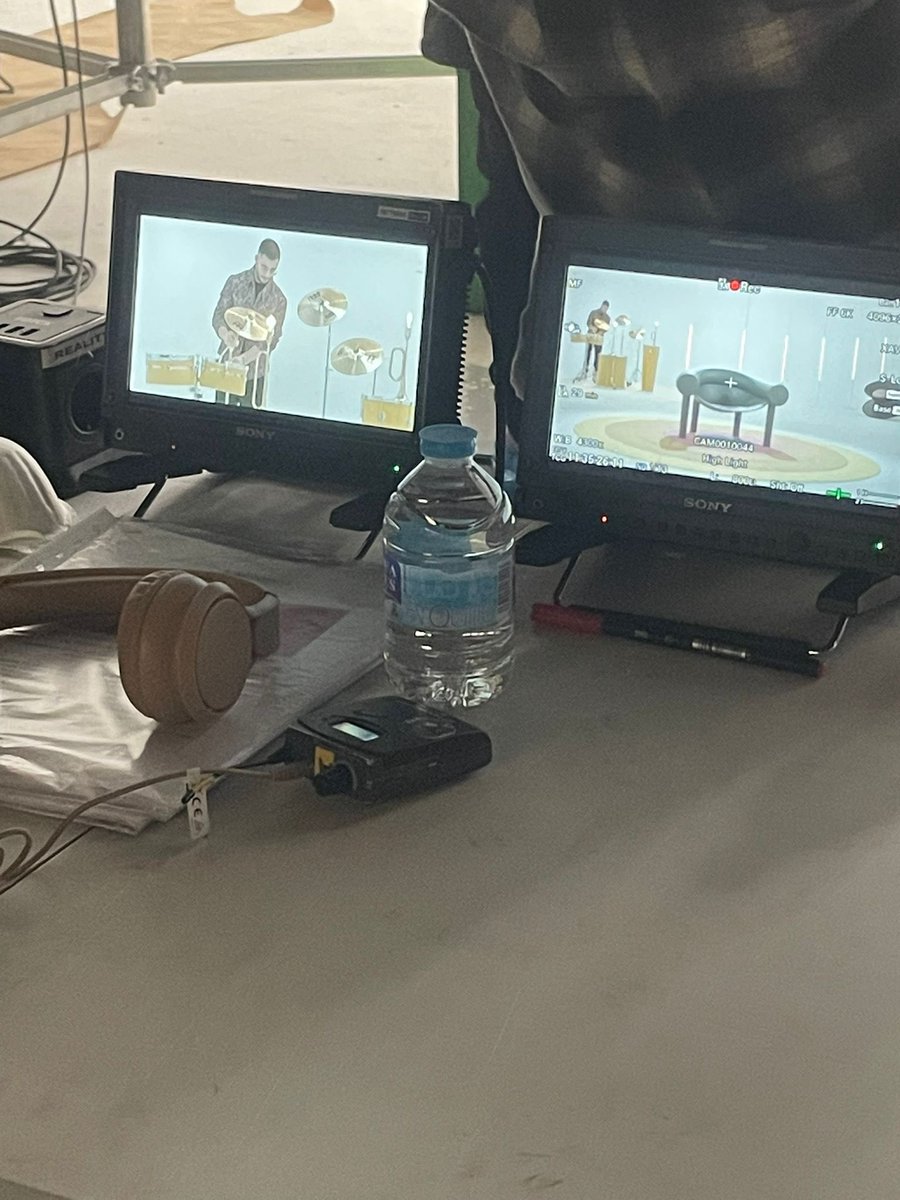 ¡YA NO QUEDA NADA! 🤎 

Les comparto algunas fotos de mi última sesión para <a href="/BenidormFestTVE/">Benidorm Fest</a> 

¡Qué bien lo pasamos!

#benidormfest #benidormfest2025 #davidafonso #amorbarato