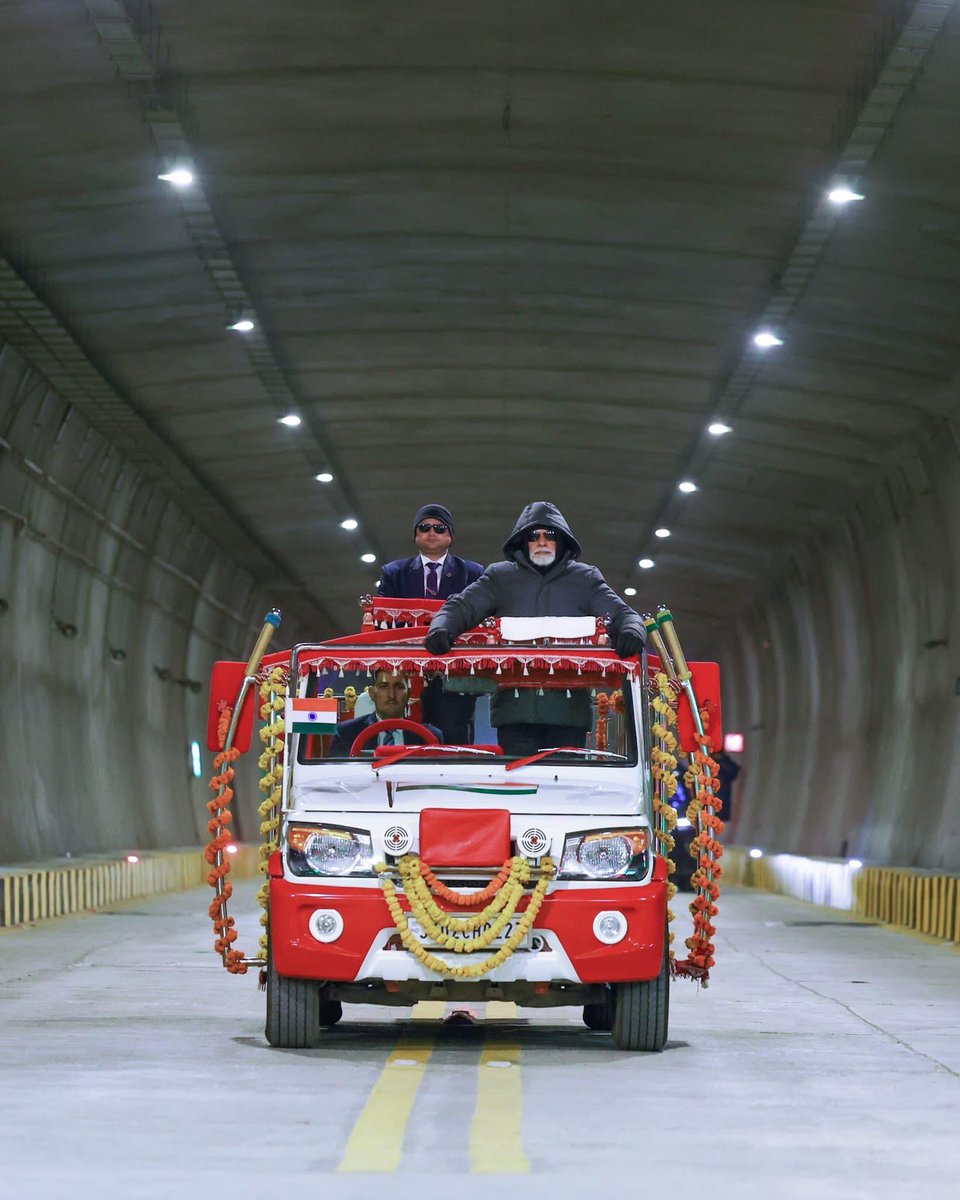 📍Sonamarg Tunnel  
#NarendraModi ji
#PicOfTheDay