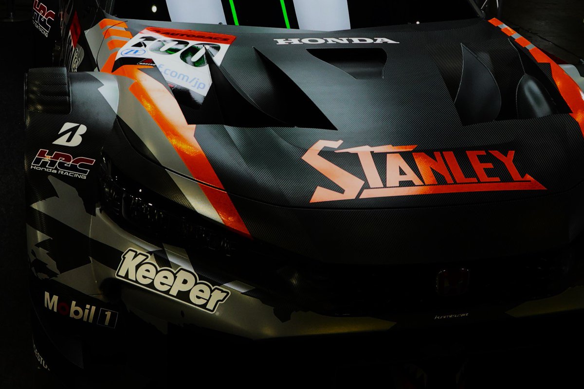 reichu310's tweet photo. 東京オートサロン
STANLEYブース
SUPER GT
#東京オートサロン 
#STANLEY 
#SUPERGT 
#CIVIC https://t.co/GbCbCgGGEq