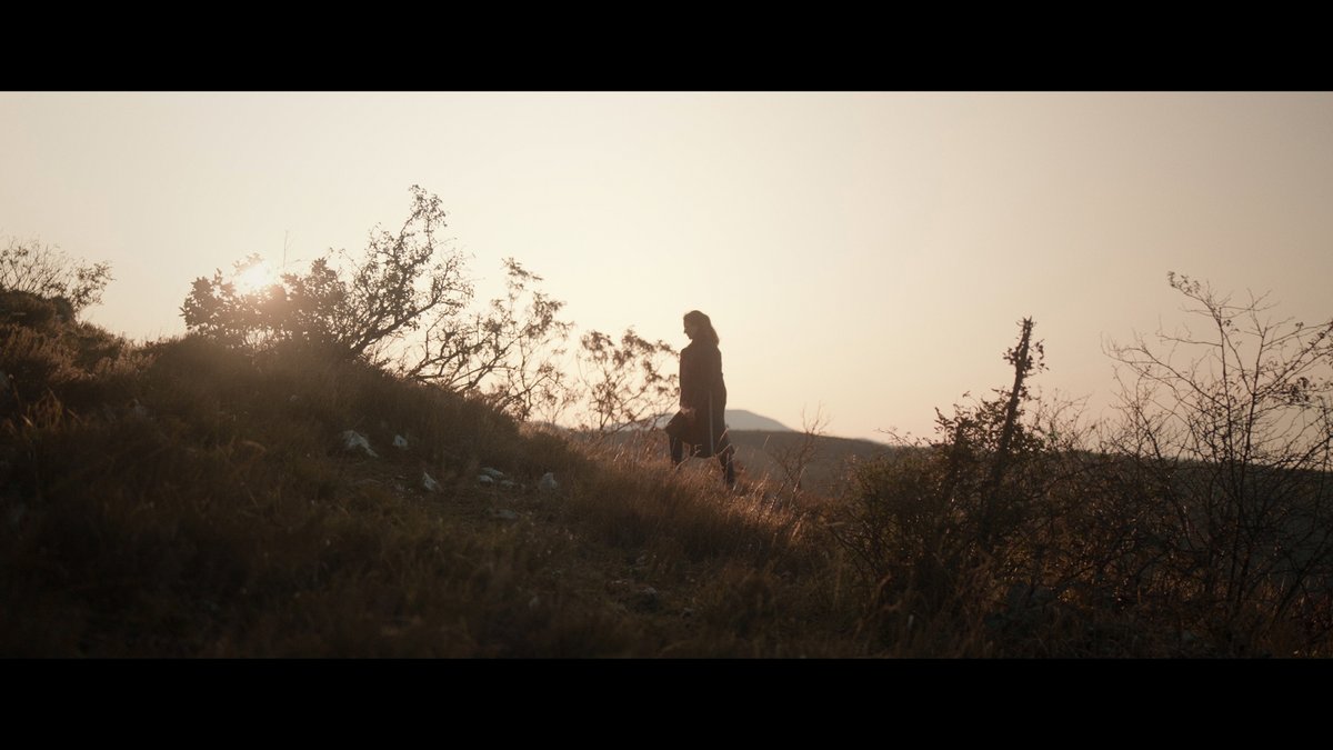 siposh's tweet image. “Zapoved, veruj v enega Boga, ni namenjena Bogu, ampak nam, saj nam pomaga biti to, za kar smo ustvarjeni.”
.
.
#dekalog #firstcommandment #series