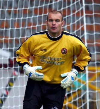 UndrTheCosh tweet media