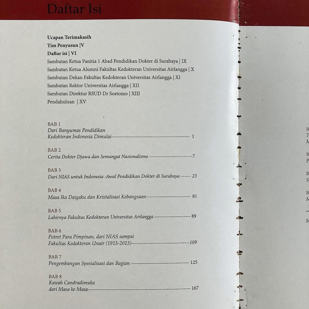 MakaruMakara's tweet image. JEJAK JIWA DI LINTASAN ZAMAN (1913-2013) 

Mengenang Yang Silam, Meretas Masa Depan 

Peringatan 1 Abad Pendidikan Dokter Di Surabaya 

FK Airlangga/RS Dr Soetomo, 2013 
Hardcover, Ukuran Besar 
250 Halaman 
Stok: 3 Eks  
Rp. 150.000 
#fkunair