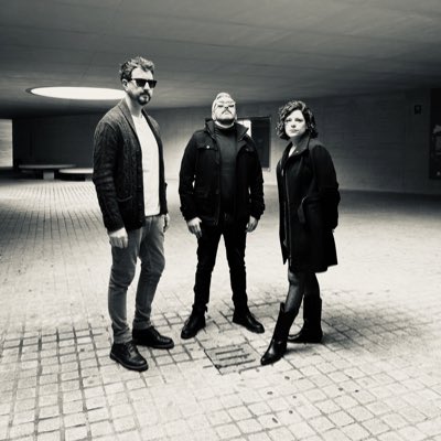 ¡Hola queridxs! ¿Cómo va el inicio del año? 
Nosotros de vuelta a los ensayos y preparando lo que se viene!✨
En unas semanas nuevo tema y próximo LP a la vuelta de la esquina 🙌

Os queremos 🫶

#sarajevo84 #2025 #rocknroll #garage #underground