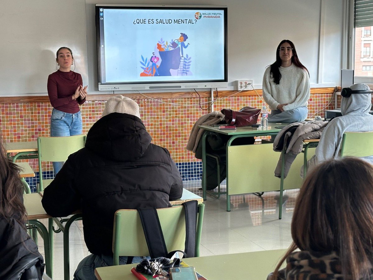 CIFPRIOEBRO's tweet photo. Este viernes pasado tuvimos una charla con los alumnos de 1º y 2º FPB a cargo de la Asociación Salud Mental Miranda, en la que nos hablaron de salud mental y su problemática asociada.
@salud_mental_miranda ¡Muchas gracias! https://t.co/3LbS7jZflq