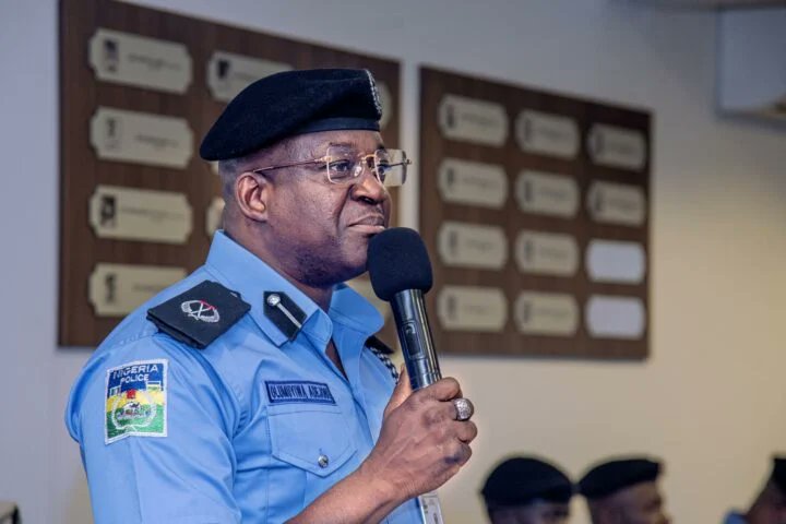 Naija_PR's tweet photo. Refusal to assist police officers under attack leads to N100,000 fine and jail term -- Police Spokesperson, Muyiwa Adejobi