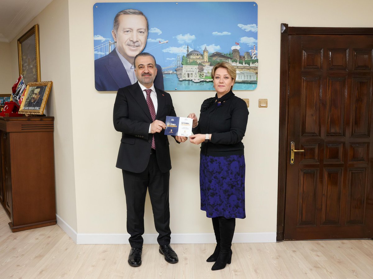 Yasemin Özdemir 🇹🇷🇹🇷🇹🇷 (@yyaseminozdemir) on Twitter photo 📍#Kocaeli
<a href="/Akparti/">AK Parti</a> Kocaeli İl Kadın Kolları 7.Olağan Kongremiz öncesi il başkanımız Sayın Dr.Şahin Talus’u ziyaret edip,kongremize davet ettik.
Canla başla,ilk günkü heyecanla;
#DurmakYokYolaDevam …
#KadınlarlaBüyükTürkiyeYolunda
<a href="/aysekesir/">Ayşe Keşir 🇹🇷🇹🇷🇹🇷</a>
<a href="/AKKADINGM/">AK Parti Kadın Kolları</a>
<a href="/SahinTalus/">Dr.Şahin Talus</a> 📍#Kocaeli
<a href="/Akparti/">AK Parti</a> Kocaeli İl Kadın Kolları 7.Olağan Kongremiz öncesi il başkanımız Sayın Dr.Şahin Talus’u ziyaret edip,kongremize davet ettik.
Canla başla,ilk günkü heyecanla;
#DurmakYokYolaDevam …
#KadınlarlaBüyükTürkiyeYolunda
<a href="/aysekesir/">Ayşe Keşir 🇹🇷🇹🇷🇹🇷</a>
<a href="/AKKADINGM/">AK Parti Kadın Kolları</a>
<a href="/SahinTalus/">Dr.Şahin Talus</a>