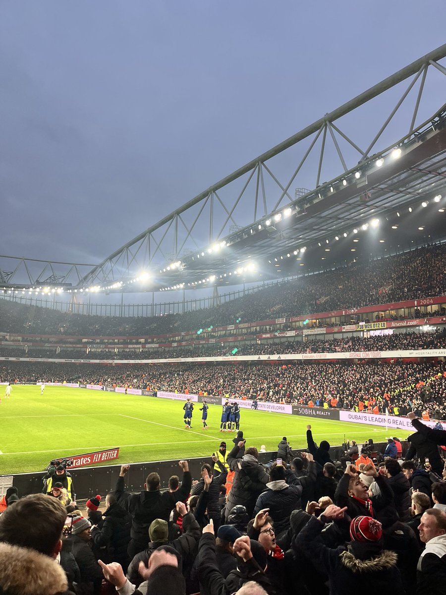 Arsenal away. Get in there United😎
