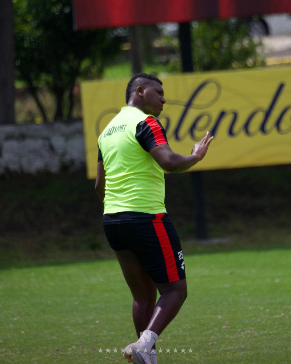 Club Deportivo El Nacional tweet media