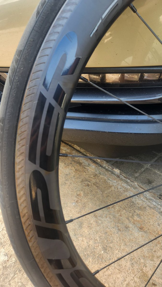 Pandy_Akhmad's tweet photo. Wts Mungkin ad yang cari velg carbon superTeam depan dan belakang bonus ban continental
No peyang no crash, minus ud lama ga di pake
Hub hubsmith ceramic loncerrr bgt..
Harga 5,4 jt saja net..
Lokasi bekasi timur
Dm for detail #fnfjb https://t.co/YlYFZStLIF
