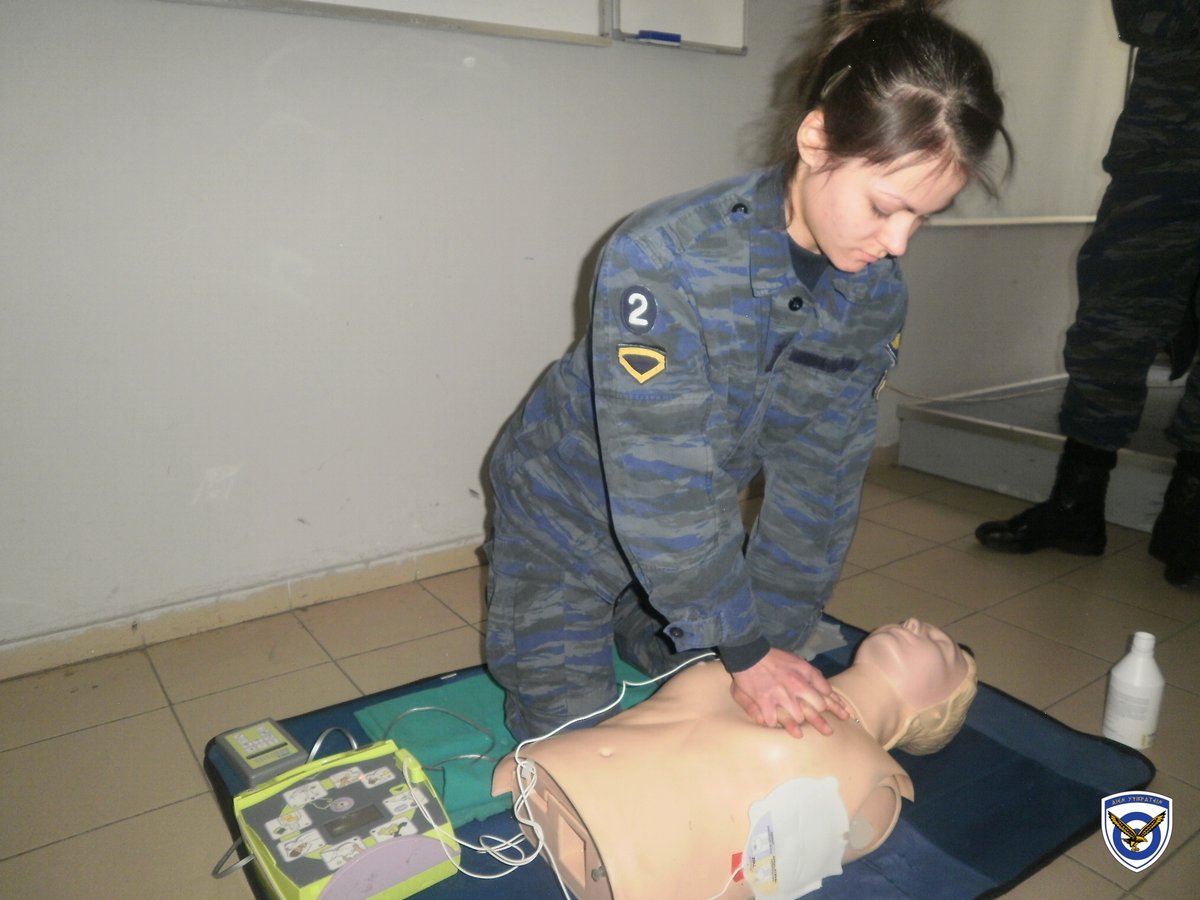 HAFspokesperson's tweet photo. Οι πρώτες βοήθειες σώζουν ζωές🩺
#FirstAids #Training #Hellenicairforce #ΠολεμικήΑεροπορία https://t.co/LUrEkXh1sR