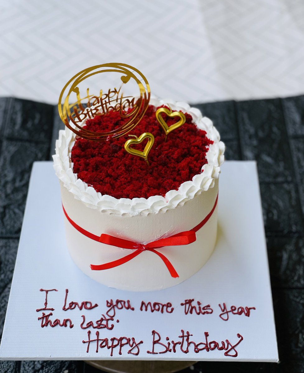 cakesbyjade__'s tweet photo. Cake: the sweetest way to say I love you. 😍😍

Custom Made✅

Cake Description:
Size: 7”2layers
Frosting: Whipped Cream 
2 Love Candles. 
Price: N38,000 https://t.co/TcvlMdQ9BW